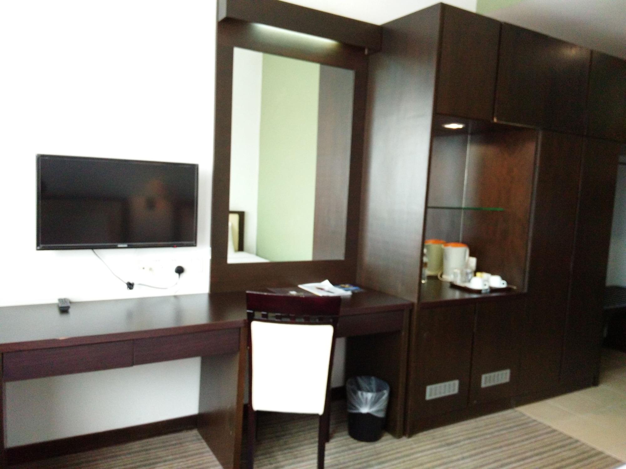Hotel Seri Malaysia Kepala Batas Exterior photo