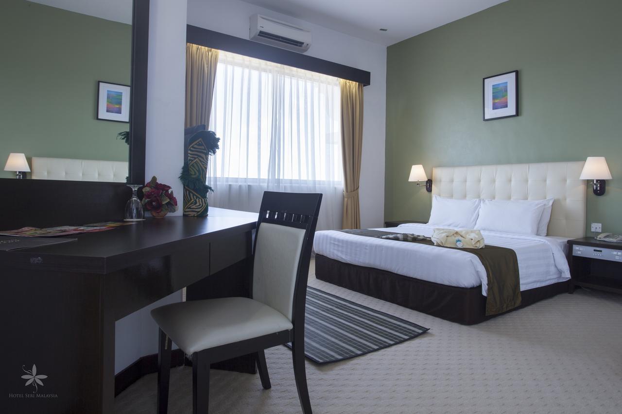 Hotel Seri Malaysia Kepala Batas Exterior photo
